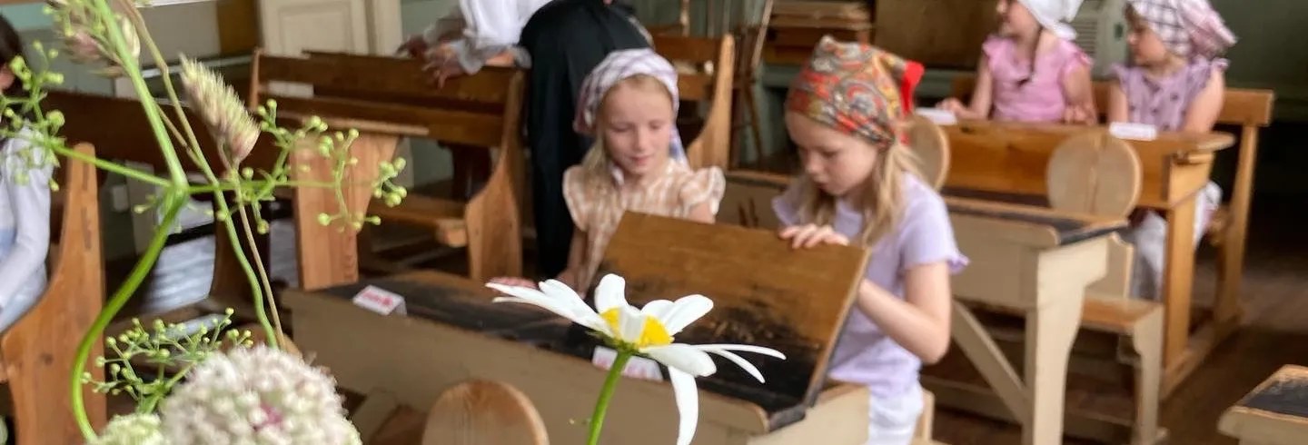Sommarlovskul: Gammaldags skola