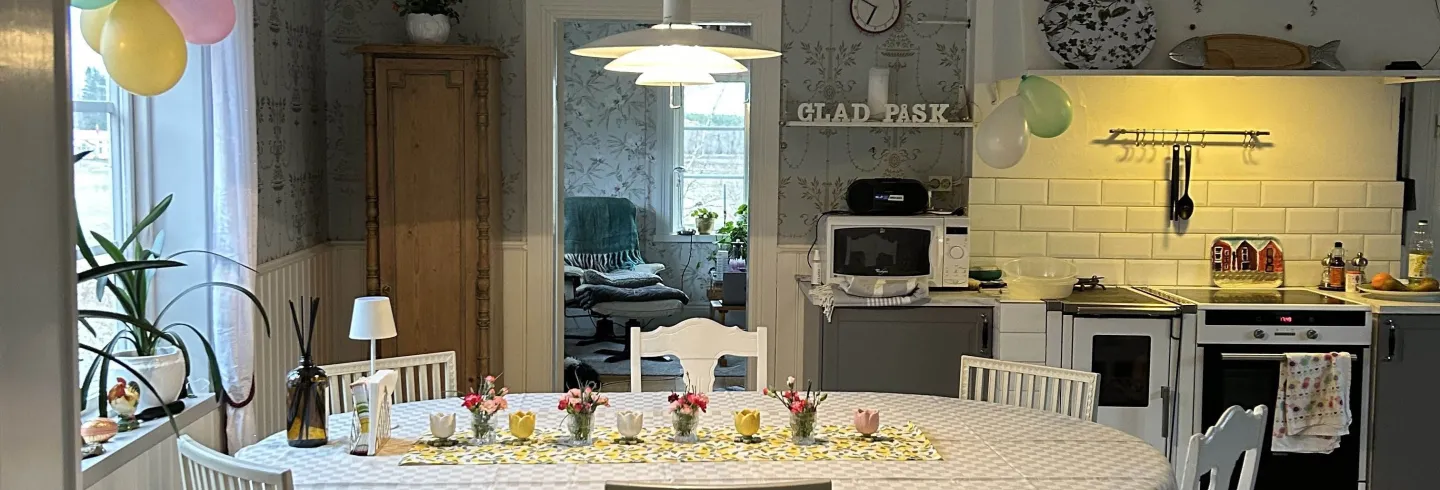 Välkommen till en lantlig idyll strax utanför Hudiksvall – nära skidspår och Hudik Cup!