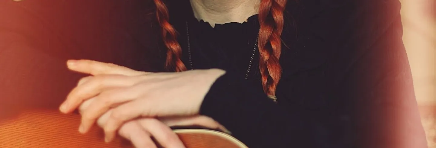 Emaline Delapaix – internationell singer-songwriter i Trollsländans värld