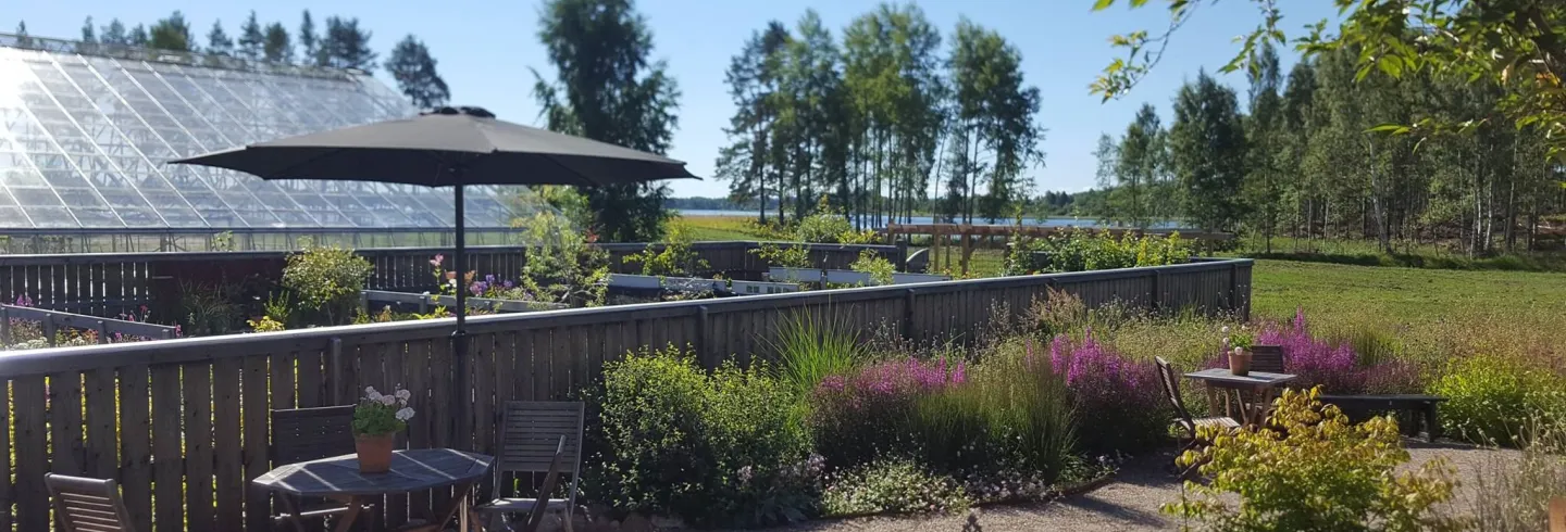 Forsa Handelsträdgård Hudik Hälsingland växthus café butik