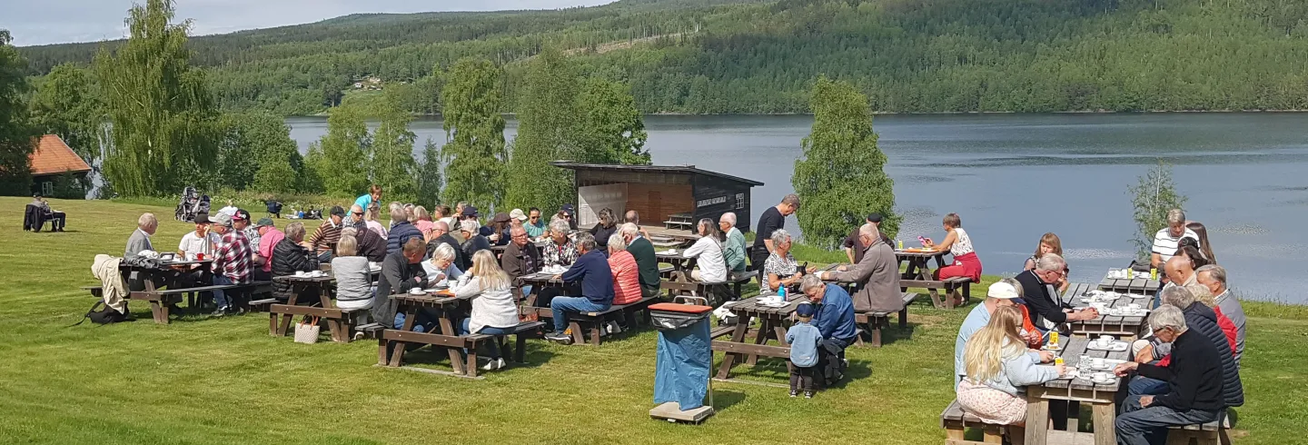Kvällsstämma på Norrbo hembygdsgård med Norrboz orkester