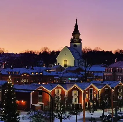 Vinterkväll på Möljen och Jakobs kyrka