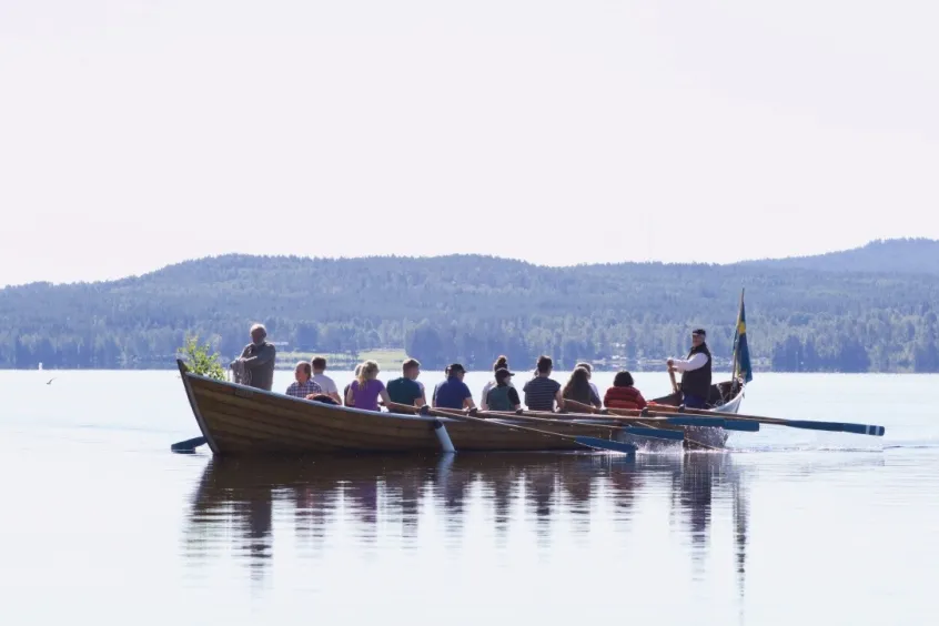 Kyrkbåt på Södra Dellen