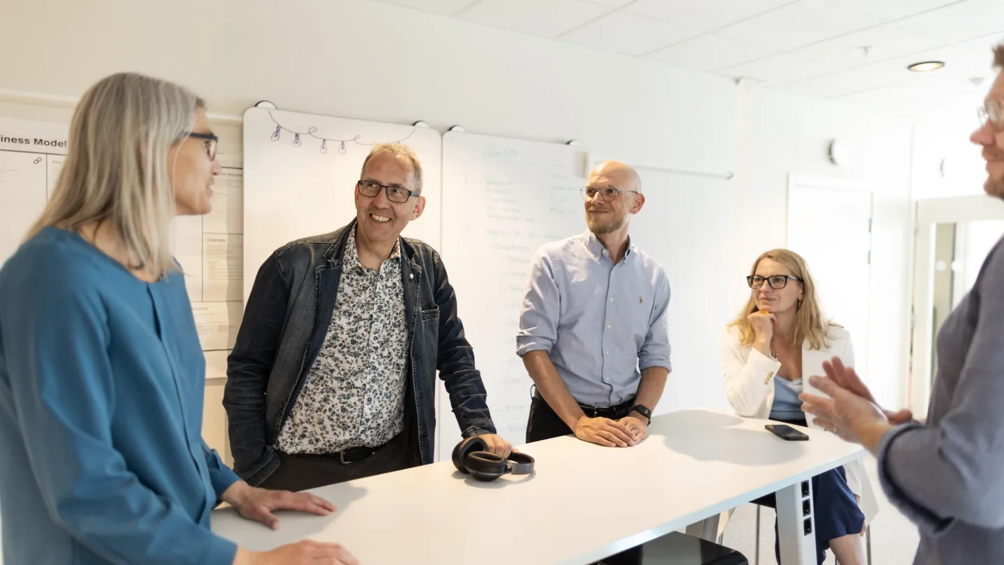 Människor i möte - Propell